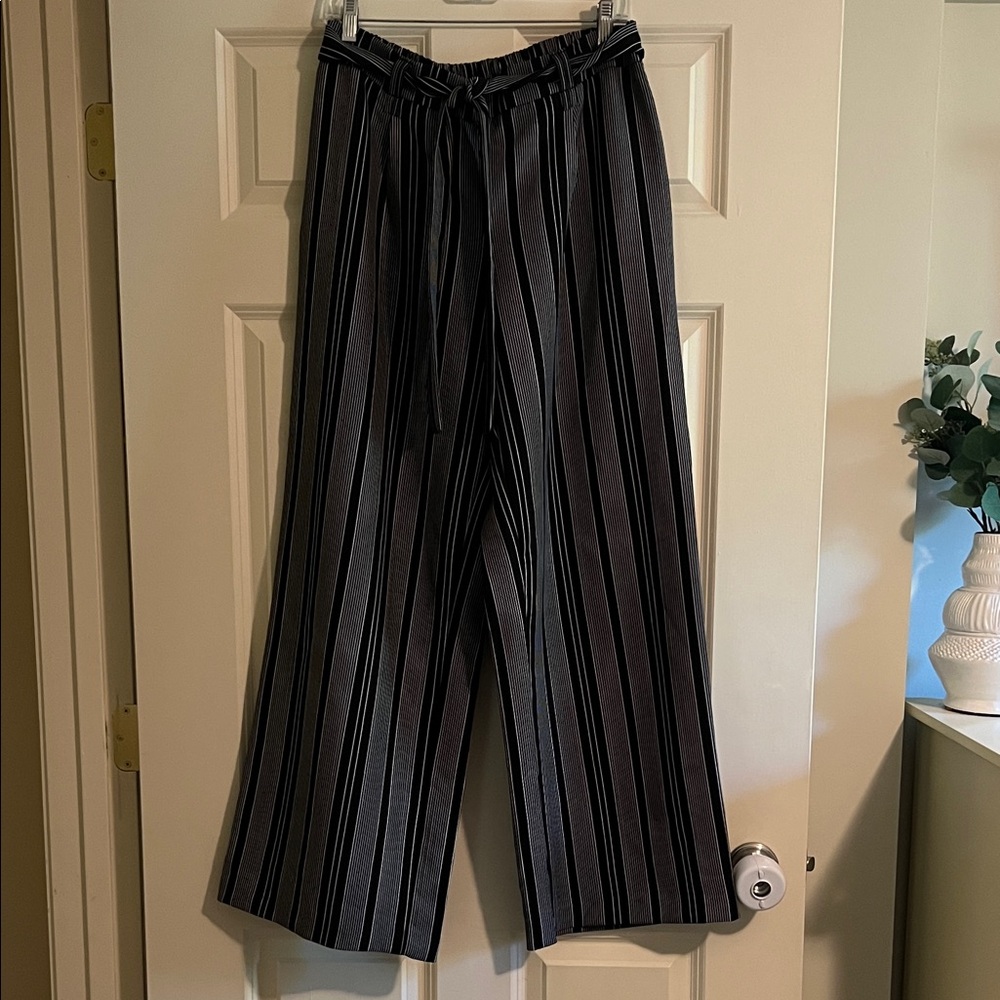 Striped Black and White Wide-Leg Pants